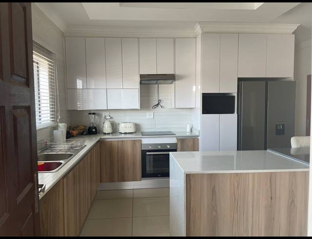 3 BEDROOM FREESTANDING FOR SALE IN THE ORCHARDS